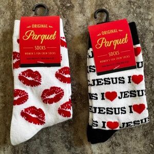 NWT-2 Pair Women Socks, Size 9-11, 1 Reads I Love Jesus, 1 Pair Red Lips-Parquet